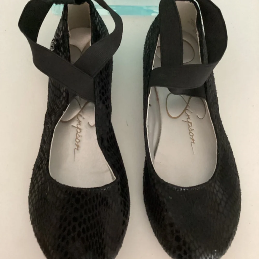 Jessica Simpson Girls Maddie Sz 3 Criss Cross Ballet Flats Shoes Black Printed